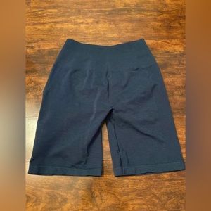 Alphalete amplify biker shorts